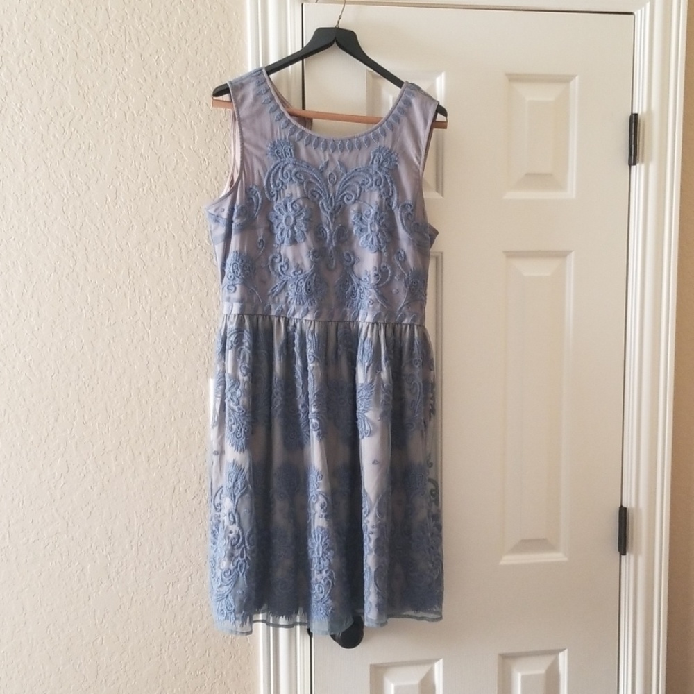 Sundance company lace dress